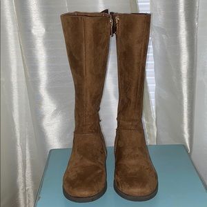 Kennth Cole tall girls boot size 2